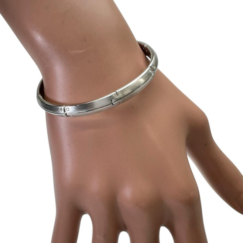 【TIFFANY&Co./ティファニー】 ダイヤモンド ブレスレット ストリーメリカ バングル K18WGホワイトゴールド 18金 34.2g 17cm レディース
【中古】【真子質店】【GD】




【YMoDMo】