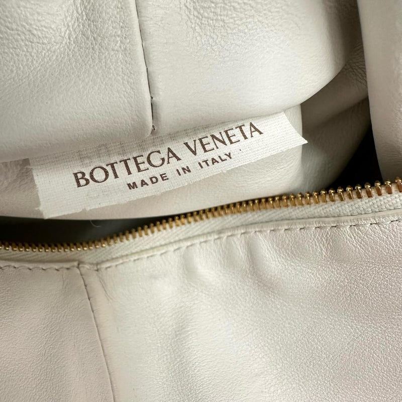 BOTTEGAVENETA/ボッテガヴェネタ】 ダブルノット ハンドバッグ レザー 