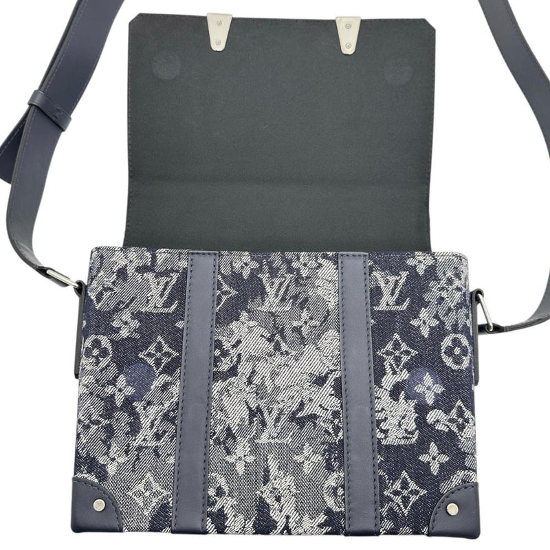 【LOUIS VUITTON/ルイ・ヴィトン】 M57282 トランク メッセンジャーPM モノグラムタペストリー ショルダーバッグ キャンバス ネイビー レディース【中古】【真子質店】【BL】




【IMiIMo】