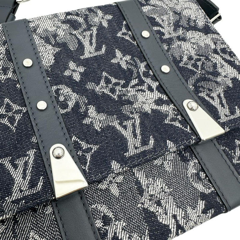 【LOUIS VUITTON/ルイ・ヴィトン】 M57282 トランク メッセンジャーPM モノグラムタペストリー ショルダーバッグ キャンバス ネイビー レディース【中古】【真子質店】【BL】




【IMiIMo】