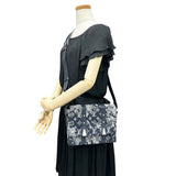 【LOUIS VUITTON/ルイ・ヴィトン】 M57282 トランク メッセンジャーPM モノグラムタペストリー ショルダーバッグ キャンバス ネイビー レディース【中古】【真子質店】【BL】




【IMiIMo】