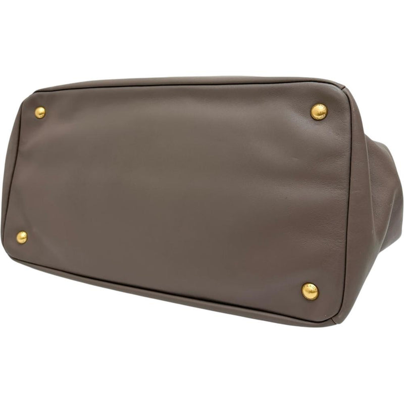 【PRADA/プラダ】 BN2103 ソフトカーフ 2WAYショルダーバッグ トートバッグ レザー グレーブラウンレザー/ゴールド金具 レディース【中古】【真子質店】【BL】




【Moxx】