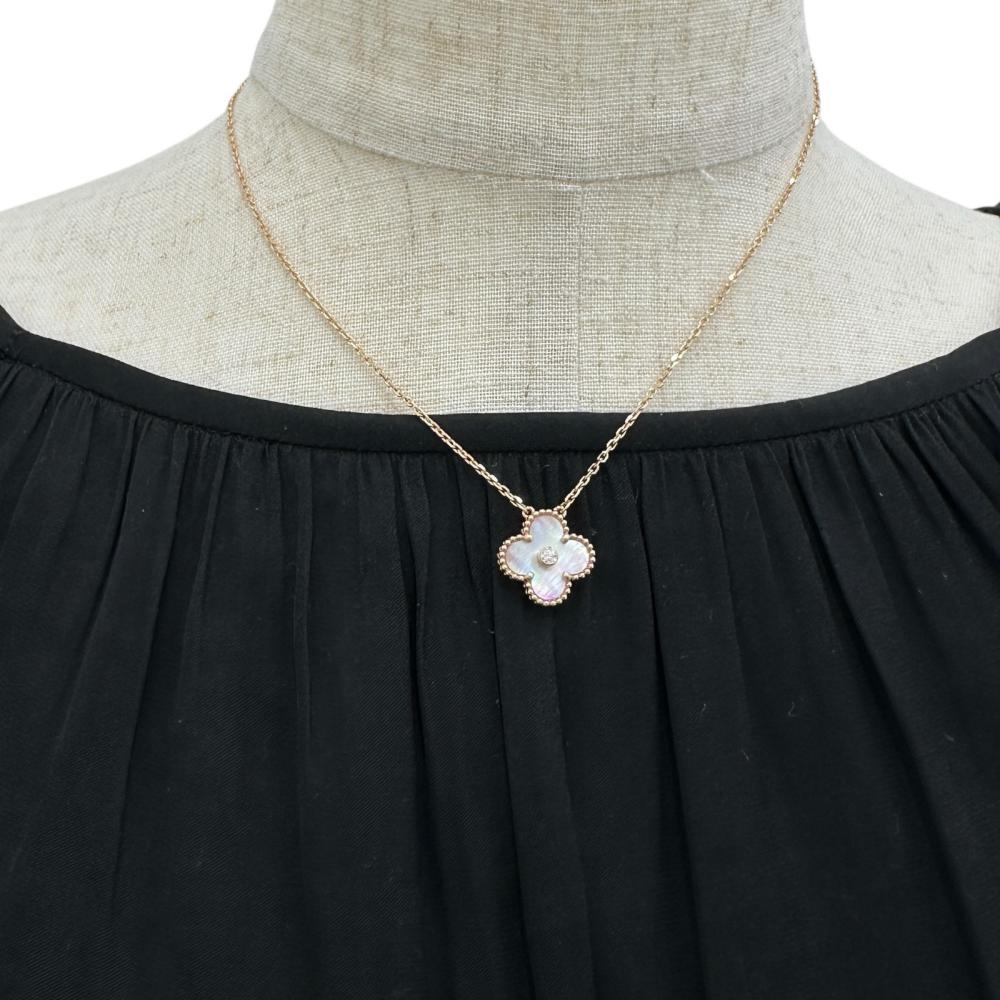 Van Cleef & Arpels/ヴァンクリーフ＆アーペル】 2025年ホリデー限定