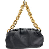 【BOTTEGAVENETA/ボッテガヴェネタ】 ザ・チェーン ポーチ 620230 ショルダーバッグ レザー ブラックレザー/ゴールド金具 レディース【中古】【真子質店】【BL】




【IxxY】