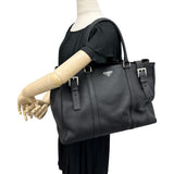 【PRADA/プラダ】 三角プレート トートバッグ ハンドバッグ レザー/（トリヨン） ブラック/シルバー金具 レディース【中古】【真子質店】【BL】




【DMax】