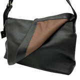 [ear PAPILLONNER] Messenger Bag Shoulder Bag Leather Black Leather Ladies [Used] [Makoto Shichiten] [BL]

[Dx]