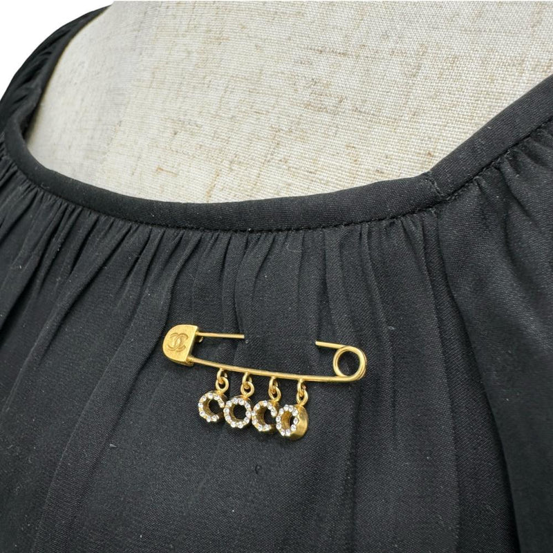 CHANEL/シャネル】 安全ピン型 ラインストーン ブローチ COCOロゴ GP