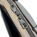 【LOUIS VUITTON/ルイ・ヴィトン】 モノグラムマカサー ソフトトランク M45935 ショルダーバッグ RFIDタグ PVCコーティングキャンバス/レザー ブラウン/ブラック金具 メンズ【中古】【真子質店】【BL】




【IYMox】