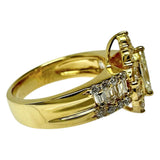 Ring, size 12, with a 0.541ct central diamond (estimated LY-SI1) and 1.21ct total surrounding diamonds, in K18 yellow gold (18K), 7.6g. For women.
【Used】【Makoto Shichiten】【NN】

【TDDT】