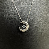 [4℃] Crescent Moon Light Blue/Clear Stone Necklace K10WG White Gold 10K 1.3g 39.5cm Ladies
[Used] [Makoto Shichiten] [NN]

[IDMa]