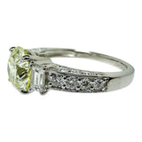 13号 中央ダイヤモンド(LY-SI2-VG-SB) 2.013ct 脇石ダイヤモンド 計0.88ct リング・指輪 Pt900プラチナ 5.8g レディース
【中古】【真子質店】【NN】




【MaDDMa】