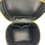 【CHANEL/シャネル】 ココマーク バニティバッグ シリアルシールあり ハンドバッグ 6番台（2000年頃） キャビアスキン ブラック/ゴールド金具 レディース【中古】【真子質店】【BL】




【IxKMi】