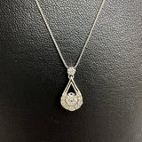 【Vendome Aoyama/ヴァンドーム青山】 ダイヤモンド(中央) 0.145ct ダイヤモンド(取り巻き) 計0.10ct ネックレス Pt950プラチナ/Pt850プラチナ 3.1g 45.5cm レディース
【中古】【真子質店】【NN】




【IMox】