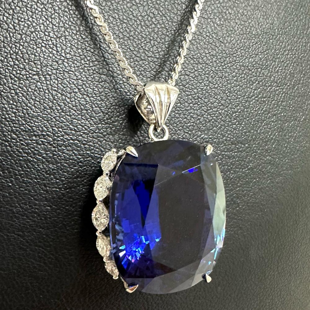 タンザナイト 29.58ct ダイヤモンド 計0.69ct ペンダントトップ Pt900