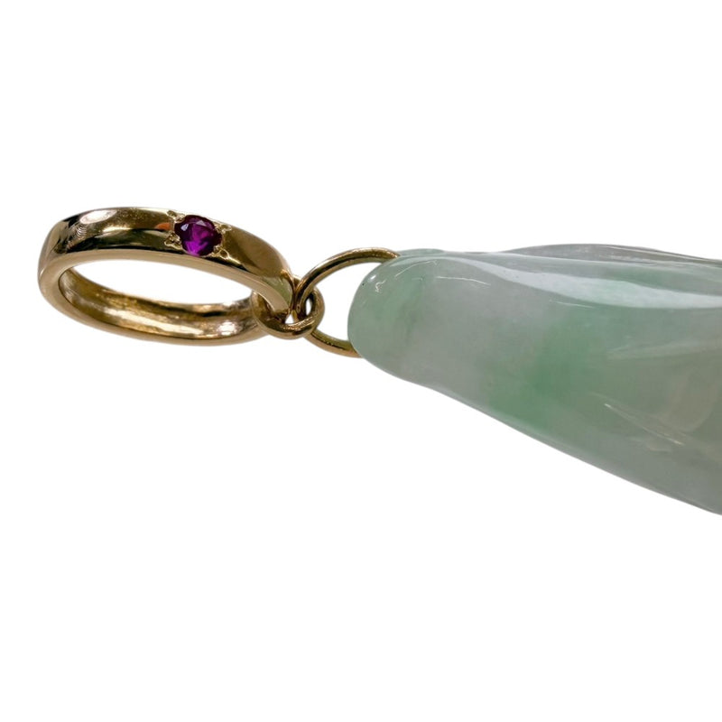魚モチーフ 翡翠（樹脂含侵なし） 54.1ct ルビー 0.11ct ペンダント