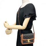 【CELINE/セリーヌ】 トリオンフ ティーン 188882BZ4.04LU Aランク ショルダーバッグ PVC タン/ブラウン/ゴールド金具 レディース【中古】【真子質店】【BL】




【TTII】