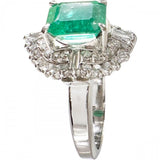 12号 エメラルド 3.06ct ダイヤモンド 0.85ct リング・指輪 Pt900プラチナ 12.6g レディース
【中古】【真子質店】【NN】




【MaMaxx】