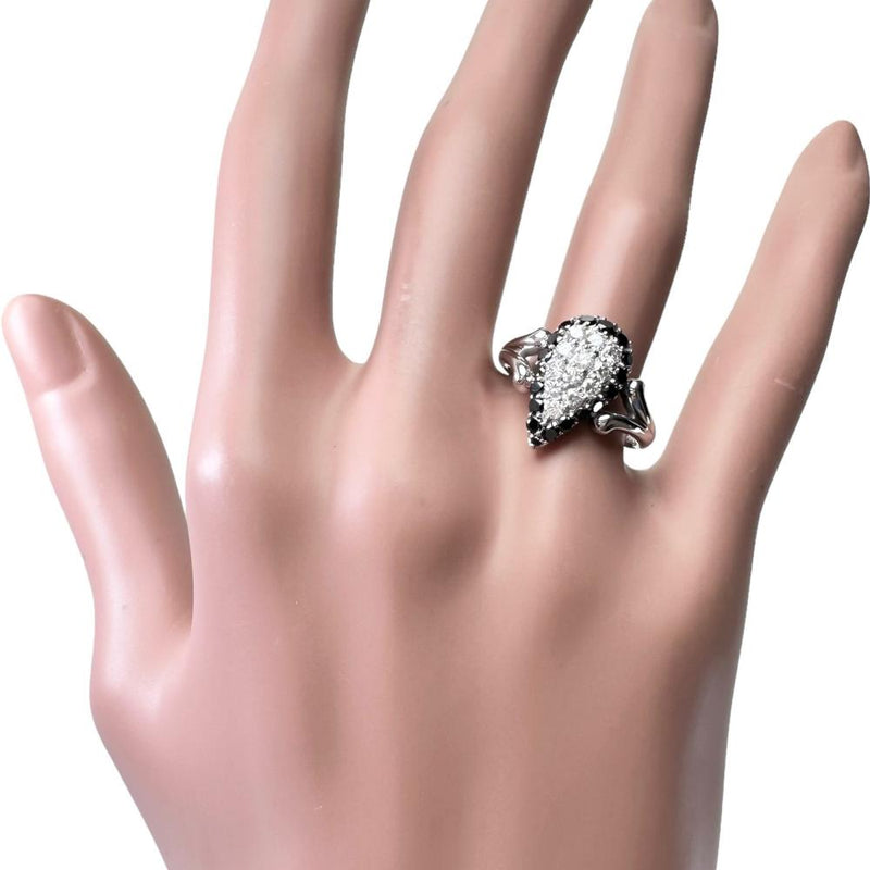 14号 ダイヤモンド 0.56ct ブラックダイヤモンド 0.50ct リング・指輪 K18WGホワイトゴールド 18金 6.0g レディース
【中古】【真子質店】【NN】




【YKI】