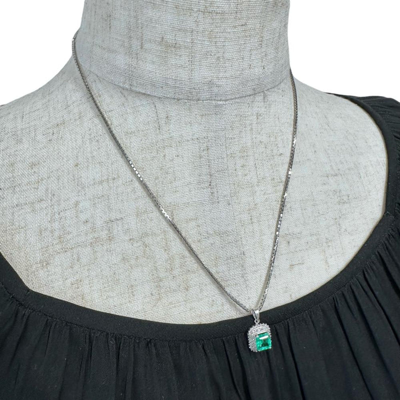 ★★最終特価品 エメラルド 1.14ct ダイヤモンド 計0.32ct ネックレス Pt900プラチナ/Pt850プラチナ 11.8g 45.0cm レディース
【中古】【真子質店】【NN】




【IMaTx】