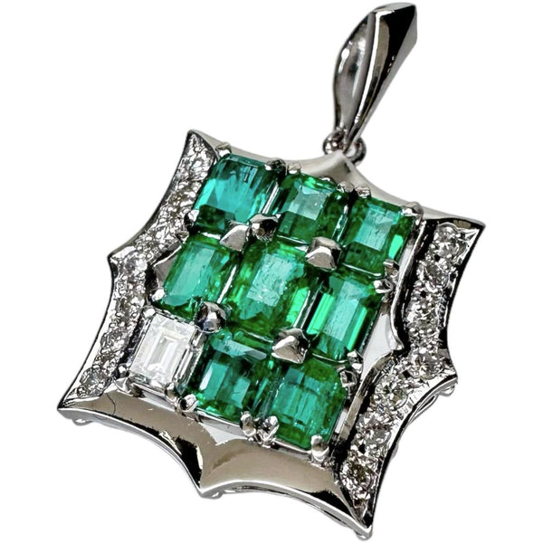 パズル風デザイン エメラルド 0.80ct ダイヤモンド 0.32ct ペンダント