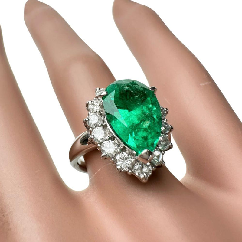 ★★最終特価品 8号 エメラルド 2.93ct ダイヤモンド 計0.93ct リング・指輪 Pt900プラチナ 9.1g レディース
【中古】【真子質店】【ON】




【MaKSMo】