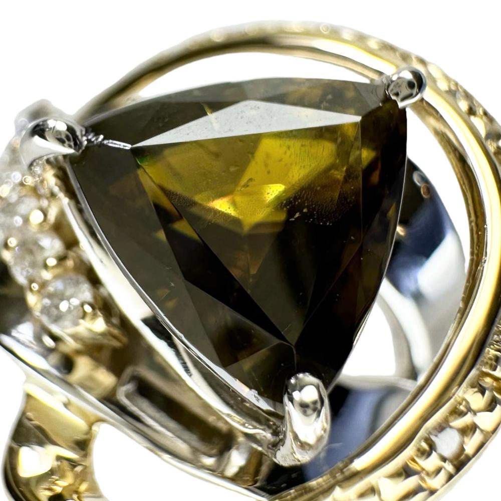 11号 スフェーン 2.41ct ダイヤモンド 0.21ct リング・指輪 Pt900