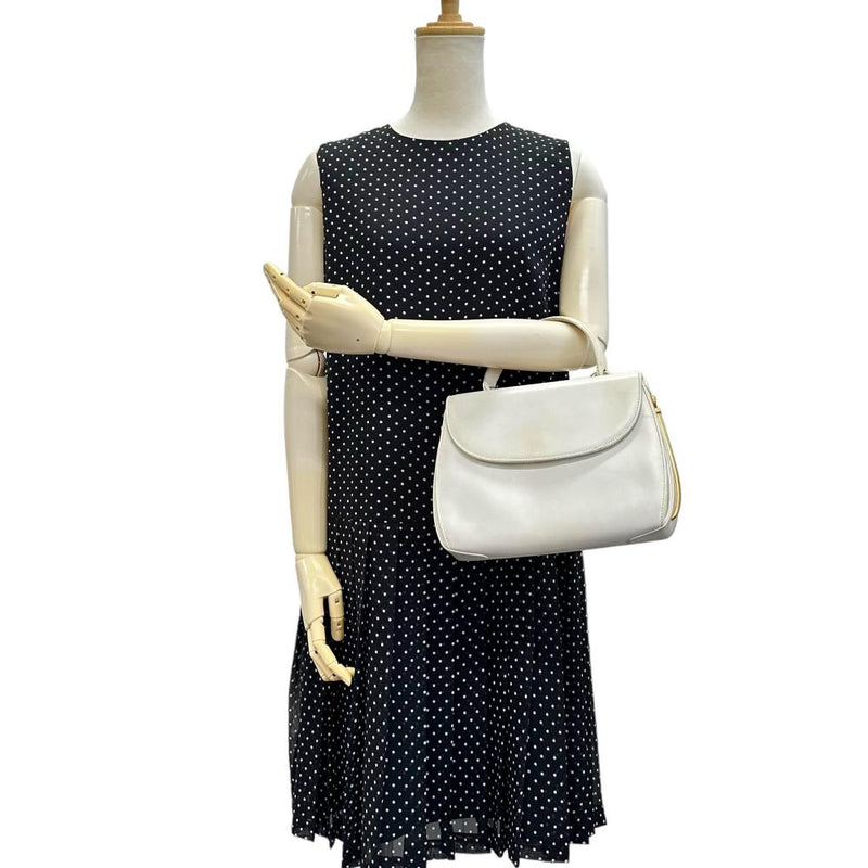 【GUCCI/グッチ】 オールドグッチ トップハンドルバッグ ハンドバッグ レザー アイボリー レディース【中古】【真子質店】【GD】




【Tx】