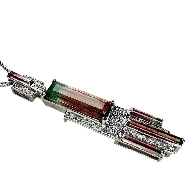 バイカラートルマリン (中央)6.70/計1.85ct ダイヤモンド 計0.30ct ネックレス Pt900プラチナ/Pt850プラチナ 19.4g 50cm レディース
【中古】【真子質店】【NN】




【IIMox】