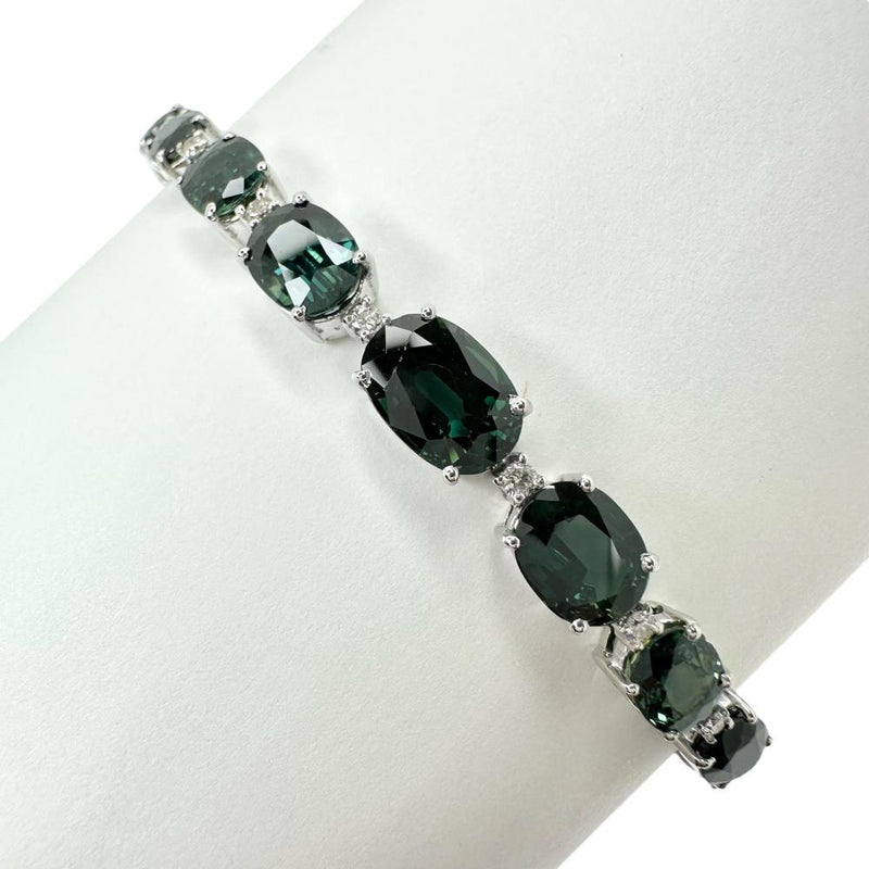 サファイア 計17.95ct ダイヤモンド 計0.43ct ブレスレット K18WGホワイトゴールド 18金 12.6g 17.5cm レディース
【中古】【真子質店】【NN】




【IMiIMo】