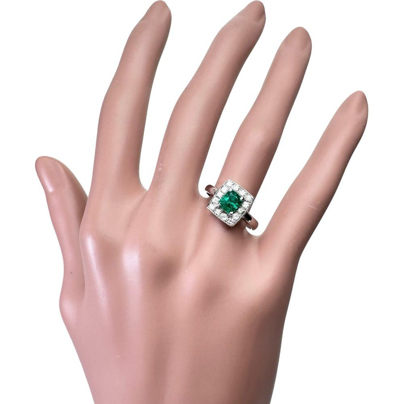 13号 エメラルド 0.87ct ダイヤモンド 0.30ct リング・指輪 Pt900プラチナ 7.2g レディース
【中古】【真子質店】【NN】




【KKx】