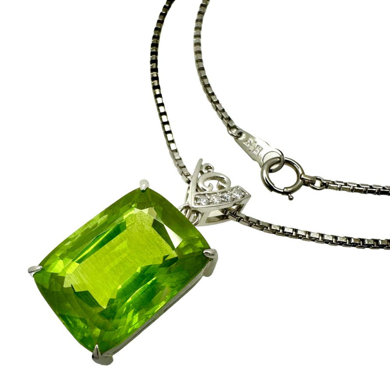 ペリドット 19.583ct ダイヤモンド 計0.06ct ネックレス Pt950プラチナ/Pt850プラチナ 17.5g 40cm レディース
【中古】【真子質店】【NN】




【IYYI】