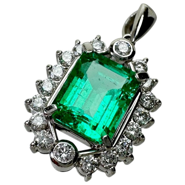 ★★最終特価品 エメラルド 2.05ct ダイヤモンド 0.45ct ペンダントトップ Pt900プラチナ 4.6g レディース
【中古】【真子質店】【NN】




【TMiKI】