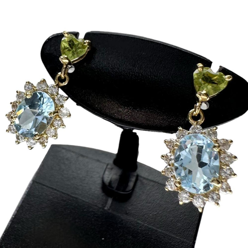 ブルートパーズ 0.90/0.94ct ペリドット 0.22×2ct ダイヤモンド 計0.18×2ct ピアス K18ゴールド 18金 3.2g レディース
【中古】【真子質店】【NN】




【DMoI】