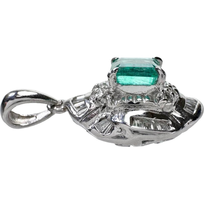 エメラルド 0.75ct ダイヤモンド 計0.30ct ペンダントトップ Pt900プラチナ 3.6g レディース
【中古】【真子質店】【NN】




【MaMax】