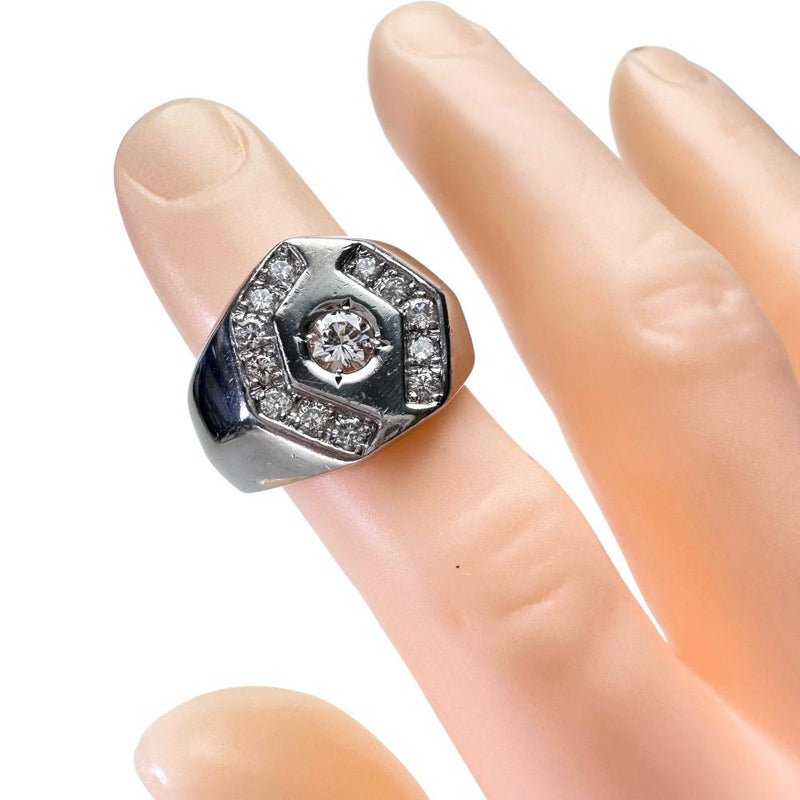 20.5号 中央ダイヤモンド (推定H-SI1) 0.391ct ダイヤモンド 計0.60ct リング・指輪 Pt900プラチナ 32.0g メンズ
【中古】【真子質店】【NN】




【IKMaMi】