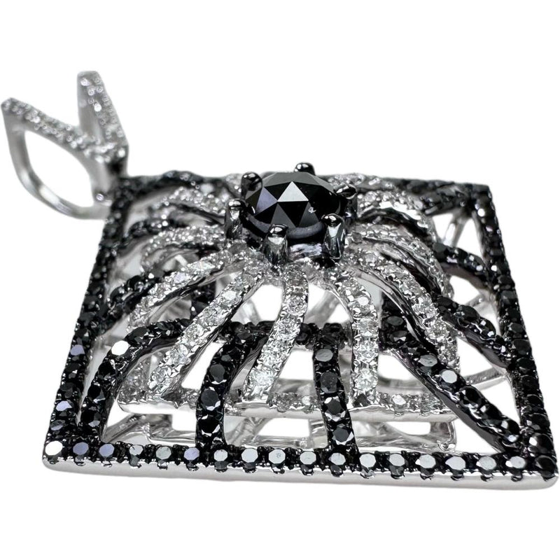 ブラックダイヤモンド 計1.00ct ダイヤモンド 計0.22ct ペンダントトップ K18WGホワイトゴールド 18金 5.8g レディース
【中古】【真子質店】【NN】




【YxMo】