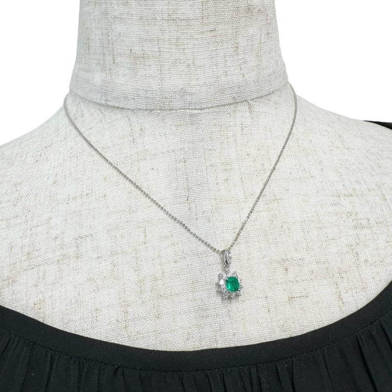 エメラルド 0.47ct ダイヤモンド 0.40ct ネックレス Pt900プラチナ/Pt850プラチナ 4.0g 40cm レディース
【中古】【真子質店】【NN】




【MaYMa】