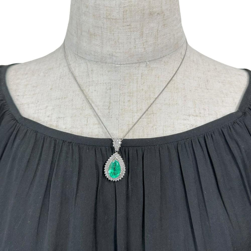 エメラルド 3.15ct ダイヤモンド 0.89/0.53ct ペンダントトップ Pt900プラチナ 7.1g レディース
【中古】【真子質店】【NN】




【IKxMo】