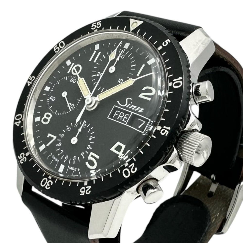 【Sinn/ジン】 デイデイト クロノフラフ 103.B.HD オーバーホール済 腕時計 ステンレススチール/レザー 手巻き 黒文字盤/黒革ベルト メンズ
【中古】【真子質店】【GD】




【ITYMo】