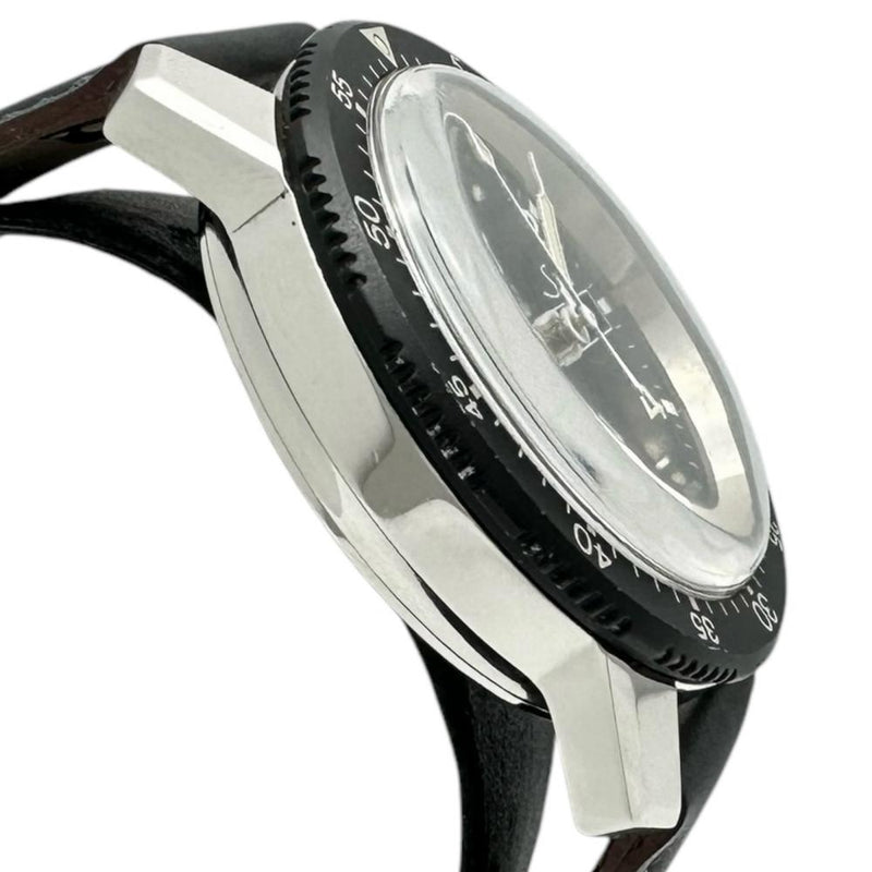 【Sinn/ジン】 デイデイト クロノフラフ 103.B.HD オーバーホール済 腕時計 ステンレススチール/レザー 手巻き 黒文字盤/黒革ベルト メンズ
【中古】【真子質店】【GD】




【ITYMo】