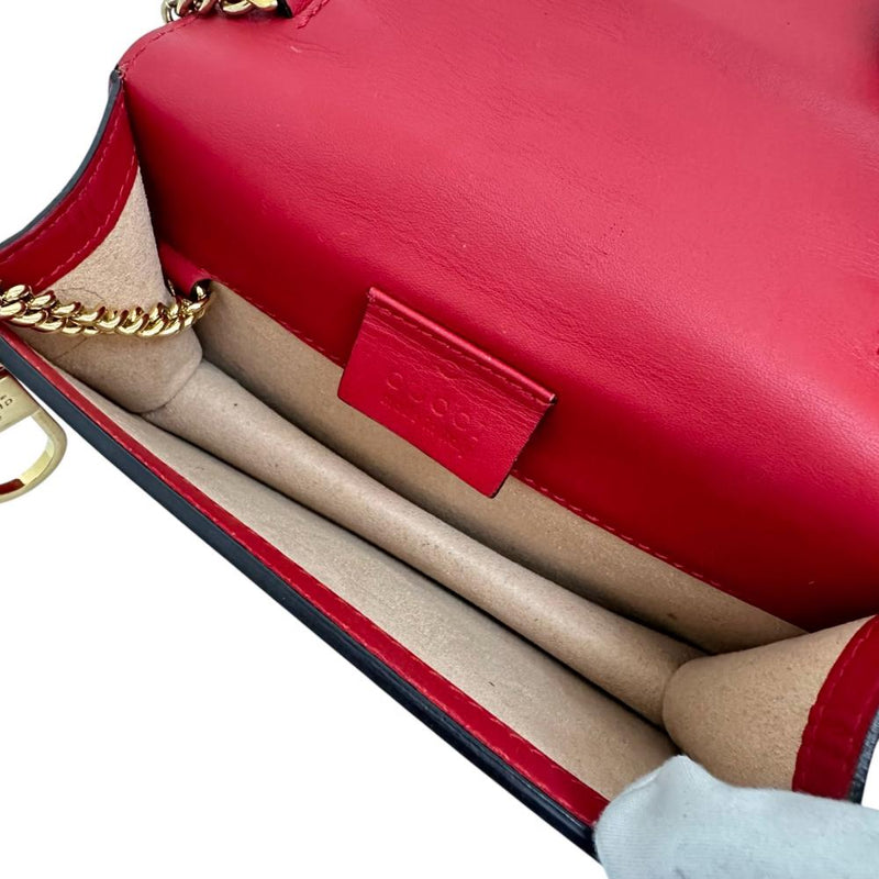 【GUCCI/グッチ】 シルヴィ チェーンショルダー 494646 ミニバッグ ショルダーバッグ レザー 赤レザー レディース【中古】【真子質店】【GD】




【MoIK】
