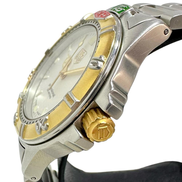 【TAG HEUER/タグホイヤー】 プロフェッショナル 994.713A 腕時計 ステンレススチール/GP クオーツ シルバー文字盤 メンズ
【中古】【真子質店】【NN】




【MaMox】