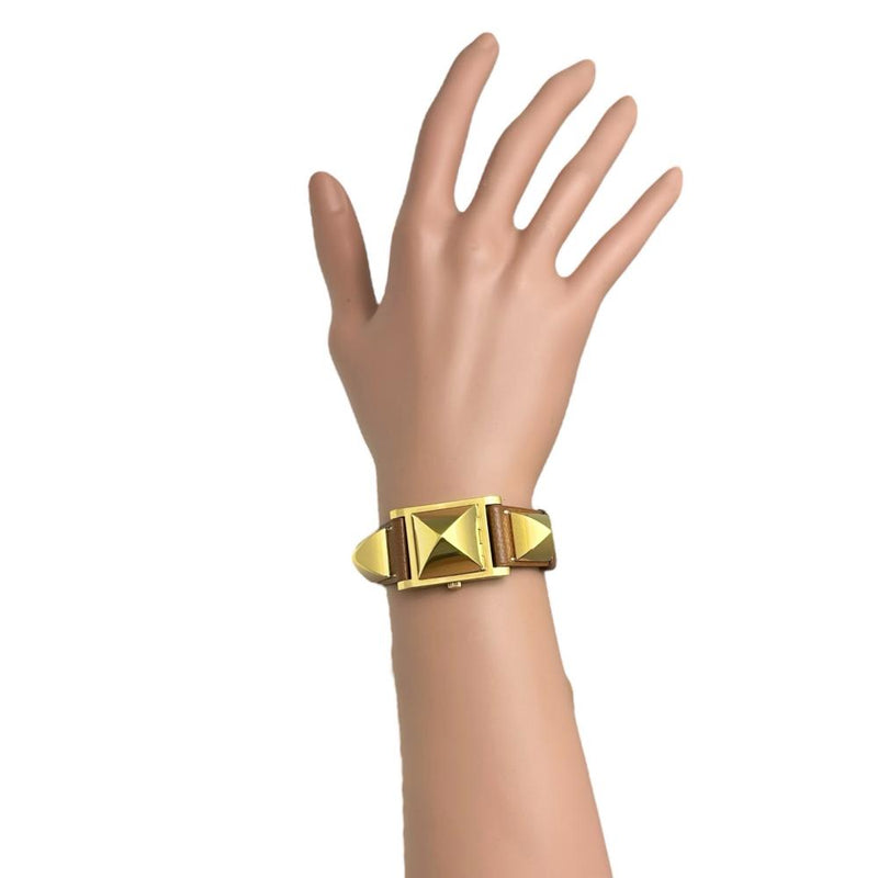 【HERMES/エルメス】 メドール 腕時計 GP/レザー クオーツ ホワイト文字盤/ゴールド金具/茶革ベルト レディース
【中古】【真子質店】【GD】




【MaYMa】
