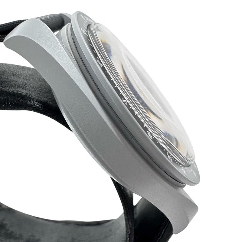 【Swatch/スウォッチ】 S033M100 OMEGAコラボ スピードマスター 腕時計 プラスチック/ナイロン クオーツ 黒文字盤/グレーケース/黒ナイロンベルト メンズ
【中古】【真子質店】【NN】




【TxS】