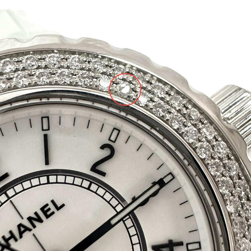 【CHANEL/シャネル】 J12 H0967 純正ダイヤモンド　ベゼル 腕時計 ホワイトセラミック/ダイヤモンド クオーツ 白文字盤/ダイヤモンドベゼル レディース
【中古】【真子質店】【GD】




【MaTKMi】