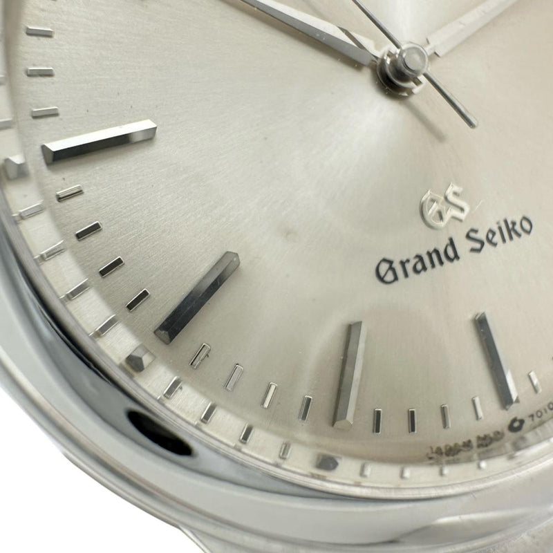 【SEIKO/セイコー】 グランドセイコー 9581-7000 腕時計 ステンレススチール クオーツ シルバー文字盤/シルバーベルト メンズ
【中古】【真子質店】【GD】




【DDx】