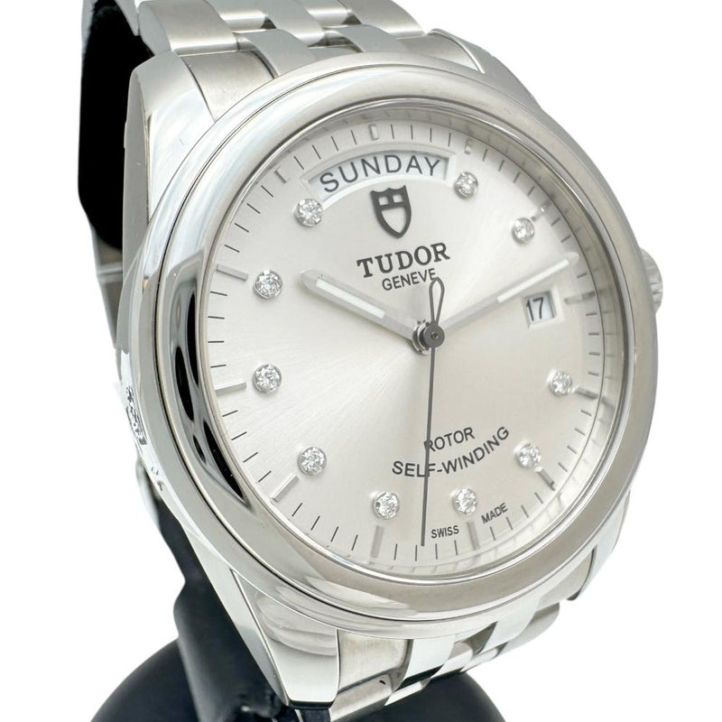 【TUDOR/チューダー/チュードル】 グラマー デイデイト 56000 未使用　10Pダイヤ 腕時計 ステンレススチール 自動巻き/オートマ シルバー文字盤/シルバーベルト メンズ
【中古】【真子質店】【BL】




【TxSx】