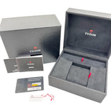 【TUDOR/チューダー/チュードル】 グラマー デイデイト 56000 未使用　10Pダイヤ 腕時計 ステンレススチール 自動巻き/オートマ シルバー文字盤/シルバーベルト メンズ
【中古】【真子質店】【BL】




【TxSx】