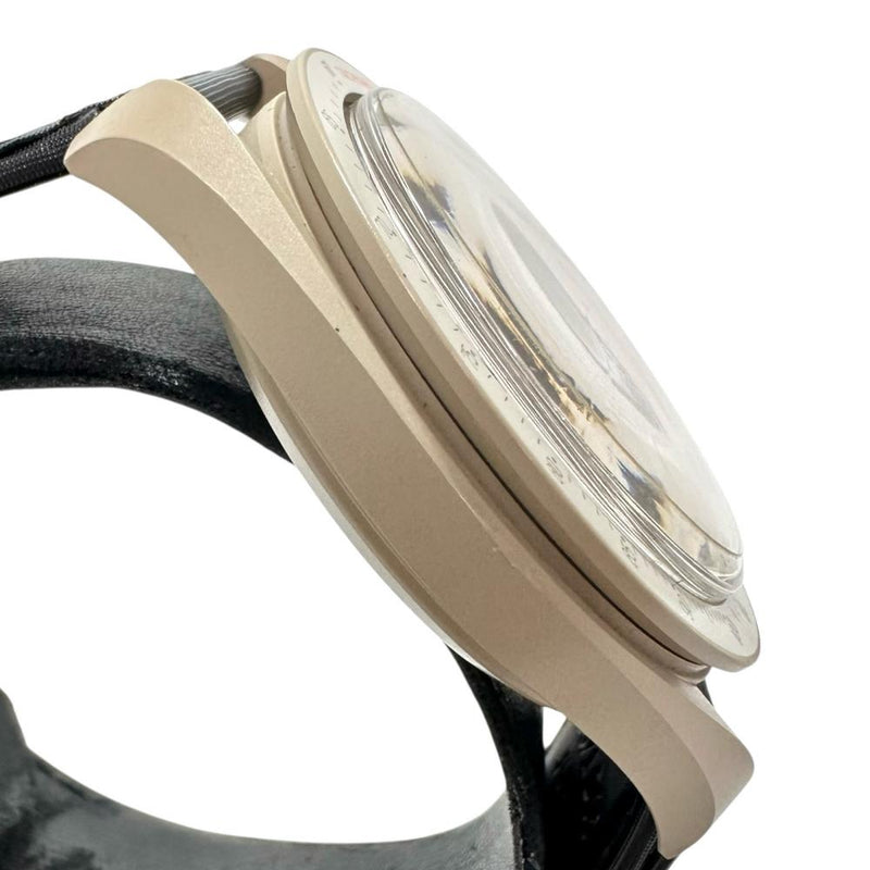 【Swatch/スウォッチ】 OMEGAコラボ ジュピター クロノ 腕時計 プラスチック/ナイロン クオーツ ベージュ文字盤/黒ナイロンベルト メンズ
【中古】【真子質店】【GD】




【TTx】