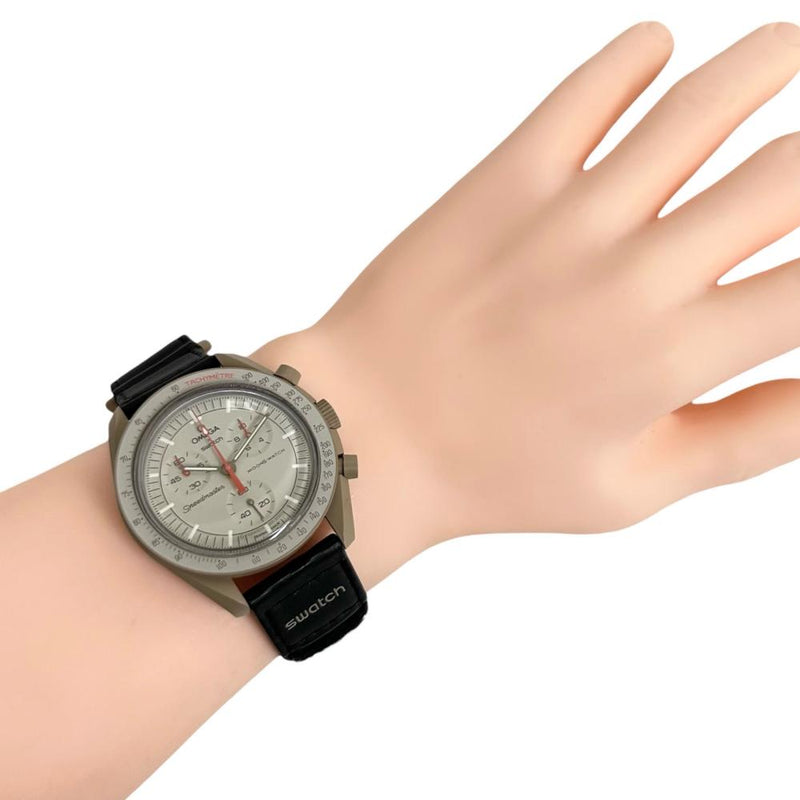 【Swatch/スウォッチ】 OMEGAコラボ ジュピター クロノ 腕時計 プラスチック/ナイロン クオーツ ベージュ文字盤/黒ナイロンベルト メンズ
【中古】【真子質店】【GD】




【TTx】